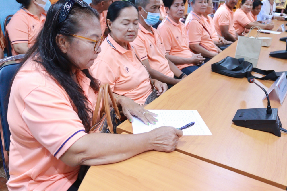 การประชุมระหว่างเทศบาลตำบลเทพสถิตกับคณะกรรมการชุมชน (ประจำเดือน ตุลาคม 2566) ครั้งที่ 2/2566